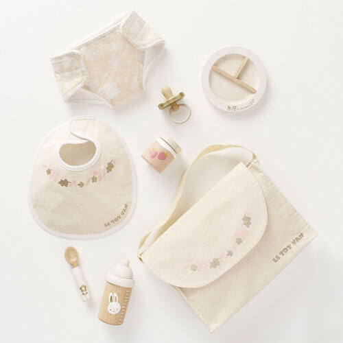 Le Toy Van Doll Nursing Set